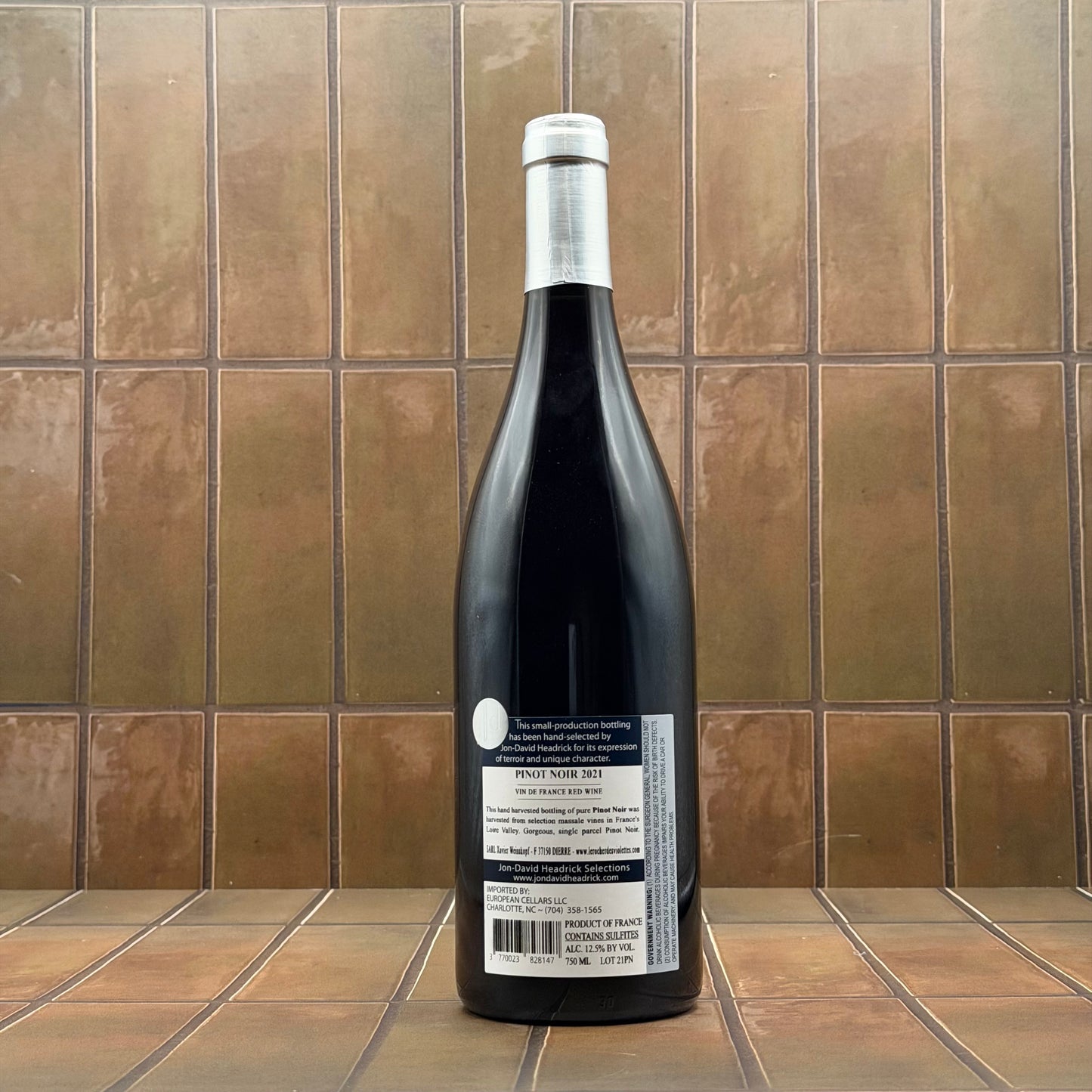 Le Rocher Des Violettes, Loire, France, Pinot Noir 2021