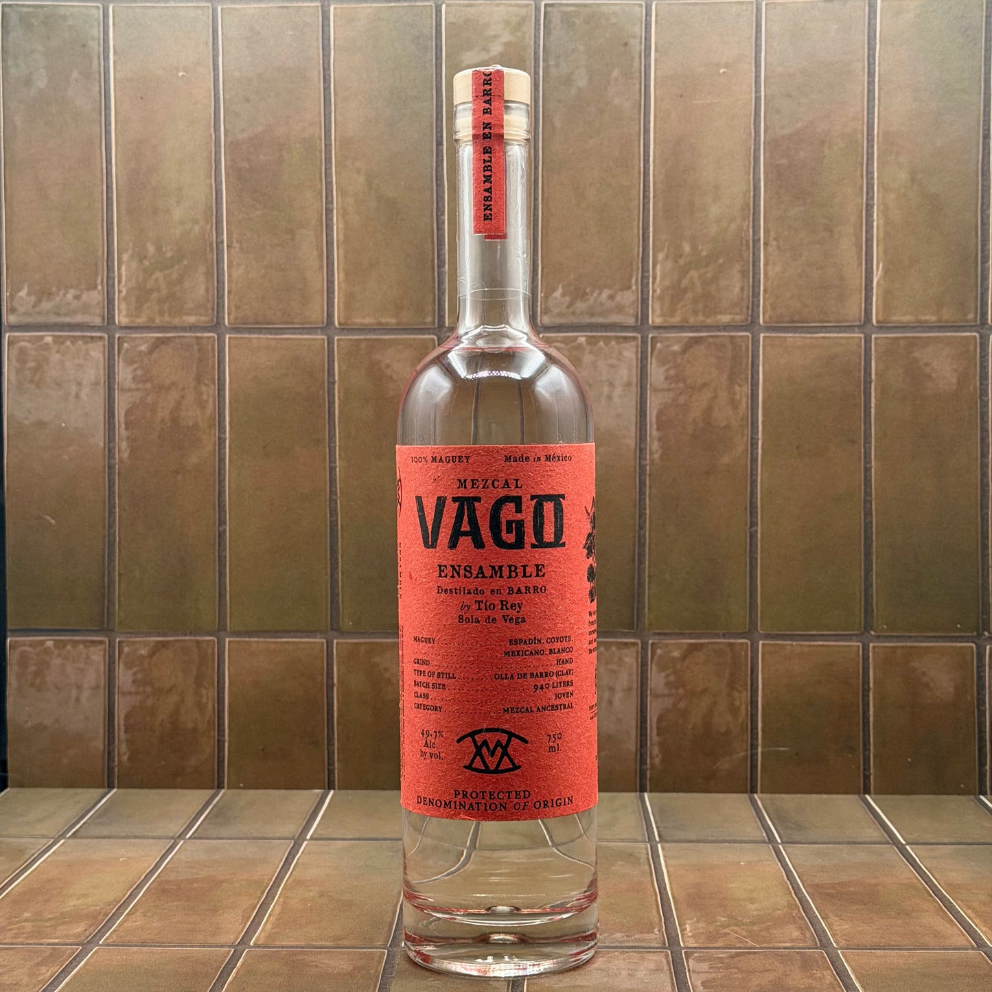 Mezcal Vago Ensamble en Barro by Tio Rey