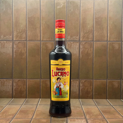 Lucano Amaro